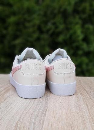 Nike blazer low baige pink logo7 фото