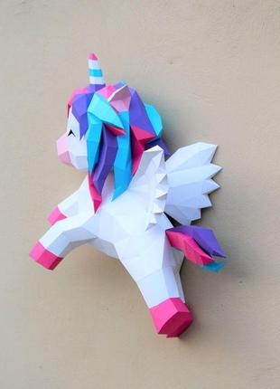 Эдинорог с крыльями