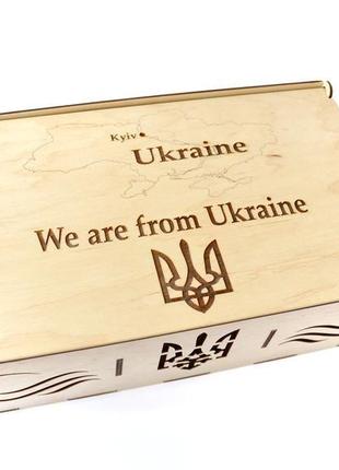 Подарочная коробка из фанеры "we are from ukraine" kolodatoys1 фото