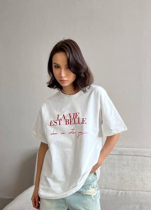 Трендовая качественная женская базовая белая футболка с принтом надписью оверсайз oversize 42-461 фото