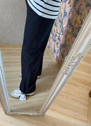 Новые чёрные очень модные стильные широкие брюки карго снизу на кулисках 46-50 р8 фото