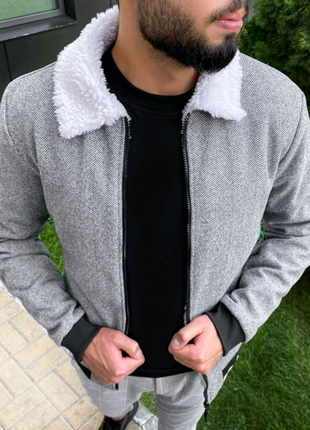 Чоловіча стильна куртка