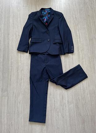 Костюм next