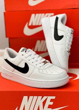 Nike air force white/black strip