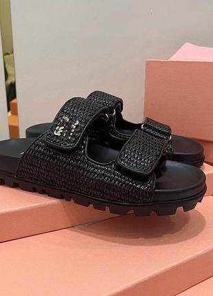 Шлепанцы в стиле miu miu