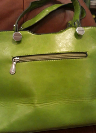 Стильна модна сумка під шкіру змії зеленого кольору4 фото
