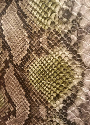 Стильна модна сумка під шкіру змії зеленого кольору6 фото