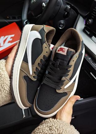 Чоловічі кросівки nike air jordan 1 retro low x travis scott "cactus jack" коричневі