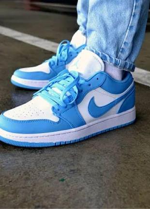 Кросівки чоловічі nike air jordan 1 low light blue найк аір джорд2 фото