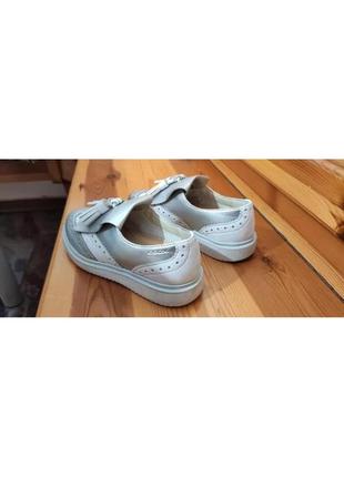 Черевички туфлі для дівчинки geox розмір 30 шкіра2 фото