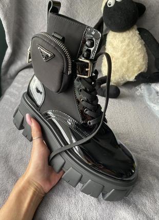 Ботинки женские зимние на меху prada leather boots nylon pouch black черные (прада монолит)