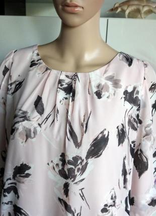 Ніжна пудрова блуза в квіти f&f2 фото