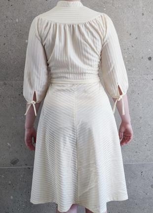 Біла сукня у ретро стилі2 фото