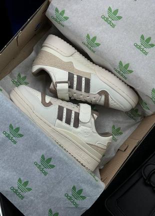 Женские кроссовки adidas originals forum 84 low beige brown адидас форум низкие5 фото