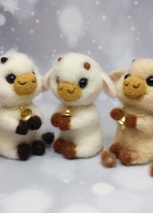 Фигурка бычок. игрушки бычки. игрушка бык. коровка. корова