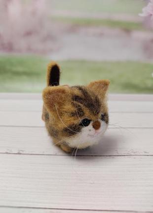 Котик валяный. кот полосатый. кот рыжий. котик ручной работы. котики из шерсти. игрушки котята3 фото