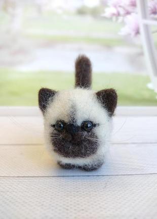 Іграшка сіамський котик. кіт сірий. фігурка кота, сувенір кошеня, котики, кошенята1 фото