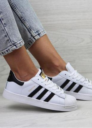 Жіночі кросівки білі з чорним superstar3 фото