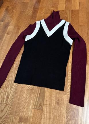 Брендовый свитер с имитацией жилета1 фото