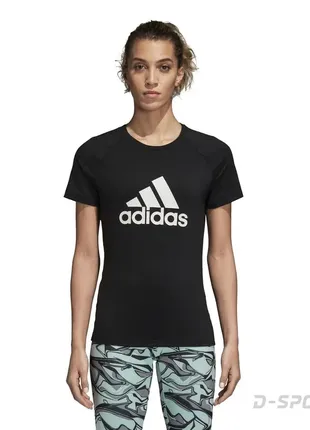 Спортивна футболка adidas