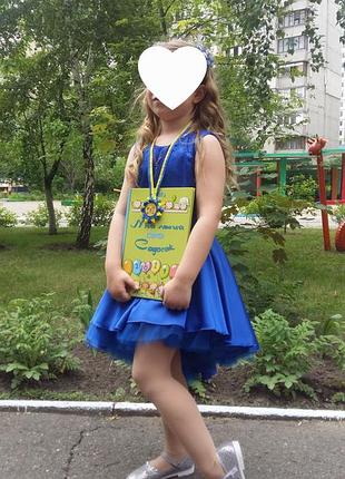 Нарядное платье на девочку 5-6 лет 2