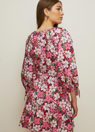 Яркое натуральное мини платье в цветочный принт No4771 фото