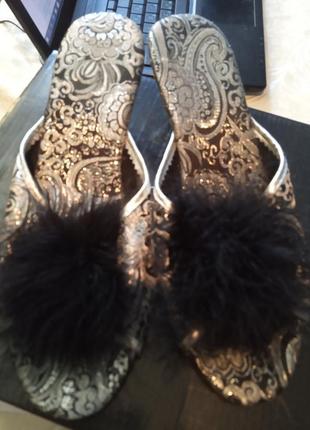 Тапочки кімнатні