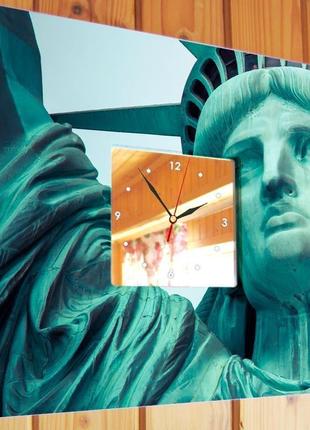 Дизайн часы со стильним декором "статуя свободы" (c03707)2 фото