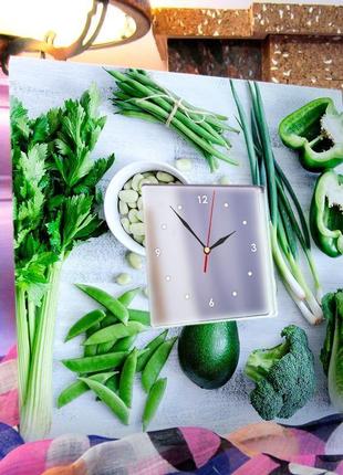 Часы настенные с рисунком для кухни "зеленые овощи" (c03763)3 фото