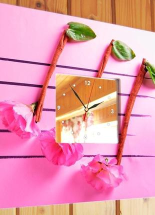 Необычные стильные часы с изображением "музыкальные ноты из цветков, корицы и зелени" (c03784)2 фото