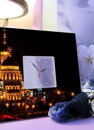 Стильные часы "ночной харьков благовещенский собор" (c04090)3 фото