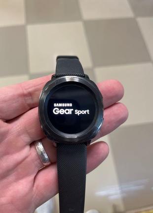 Продам смарт-годинник samsung gear sport black r600 в ідеальному3 фото