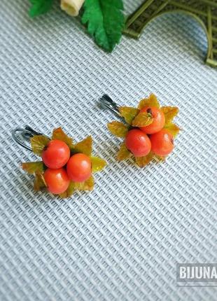 Серьги "янтарные ягоды"1 фото