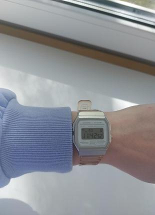 Часы casio