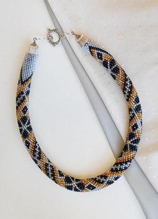 Прикраса із бісеру кольє-джгут "оксамитове сяйво"