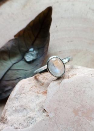 Кольцо с лунным камнем2 фото