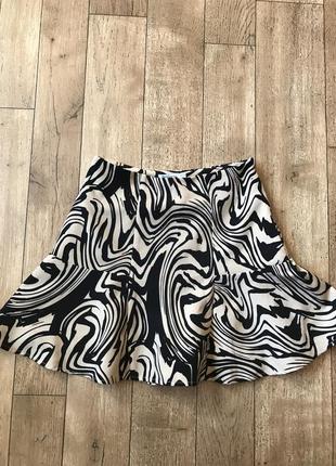 Юбочка-шорты stradivarius s eur 34
