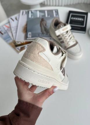 Женские кроссовки adidas forum beige3 фото