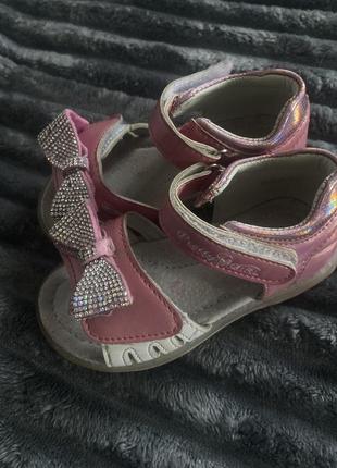 Босоніжки 27 р