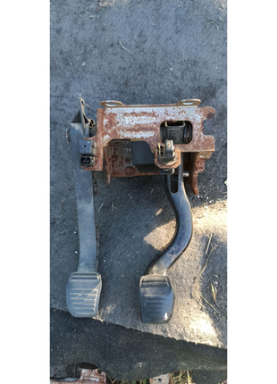 Педальний вузол форд курьєр/ford courier97-01р. в