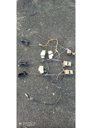 Замок дверей форд сієрра