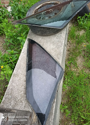 Глухе скло в кузов форд скорпіо/ford scorpio хетчбек