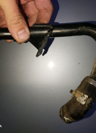 Трубка картерних газів audi a6 c6 2004-2011 3.0 tdi 057103493a