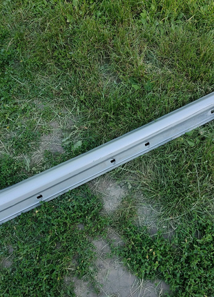 Накладка порога права поріг mercedes w245 a1696102208 b200 b180