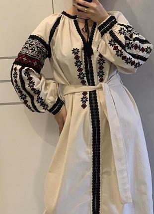 Елегантна лляна сукня вишиванка в українському стилі6 фото