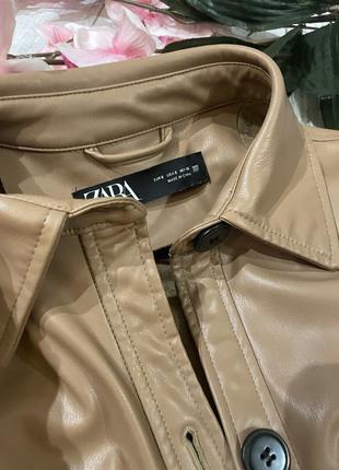 Рубашка с поясом из эко кожи кожаная кэмэл zara оригинал4 фото