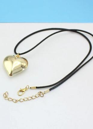 Чокер на шнурке сердце шнурок подвеска сердечко