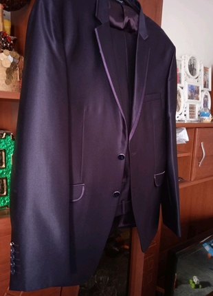 Чоловічий костюм 52р.темно-фіолетовий3 фото