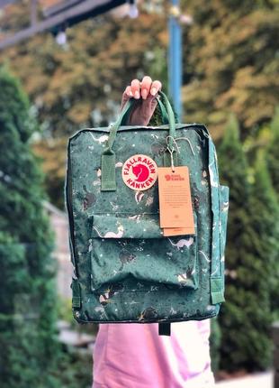 Шикарний рюкзак портфель fjallraven kanken зелений з принтом6 фото