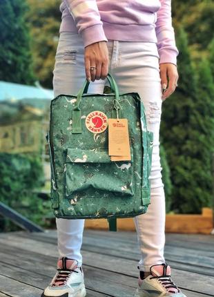 Шикарний рюкзак портфель fjallraven kanken зелений з принтом2 фото
